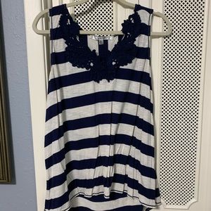 Max Studio sleeveless shirt 👚 2x blue striped